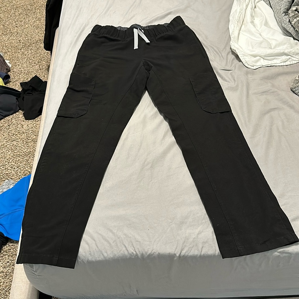 Figs slim cargo scrub pants